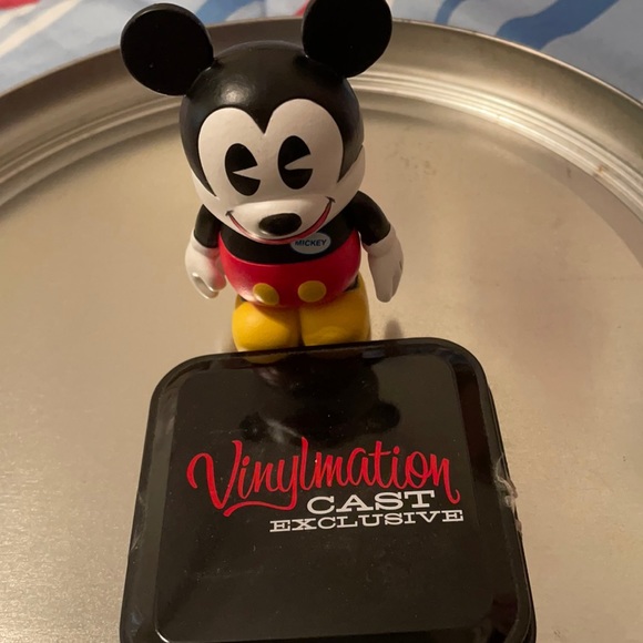 Disney Other - Disney Signed Vinylmation Cast Exclusive